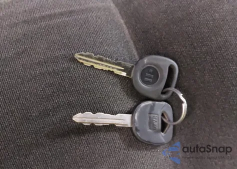 2004 Chevrolet Silverado 1500 Ls z USA, uszkodzony, nr VIN 2GCEC19V741218917